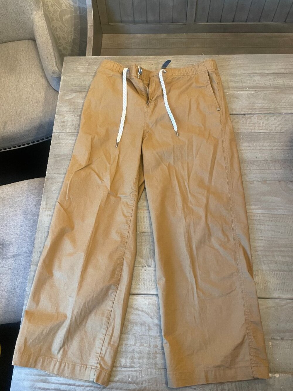 ✨ Vuori Comfortable Barely Worn Pants ✨